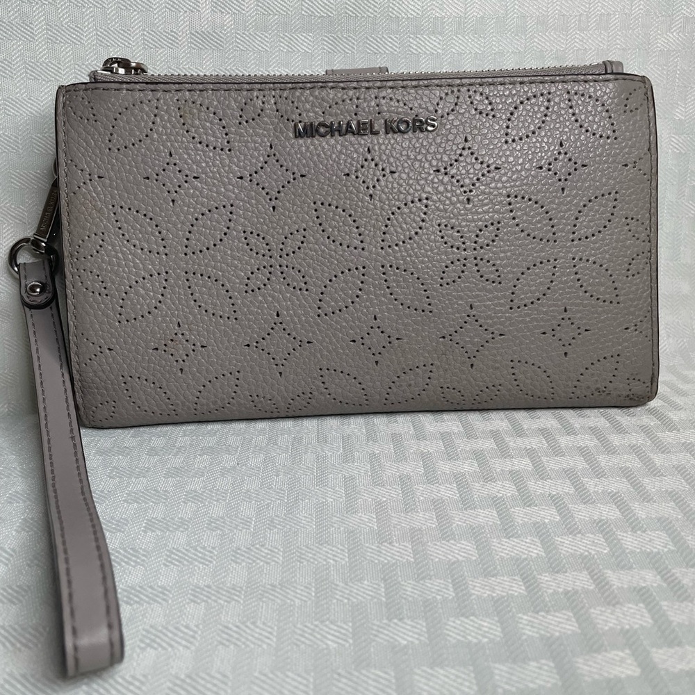 Michael Kors Double Zip Gray Leather Wristlet Phone Wallet